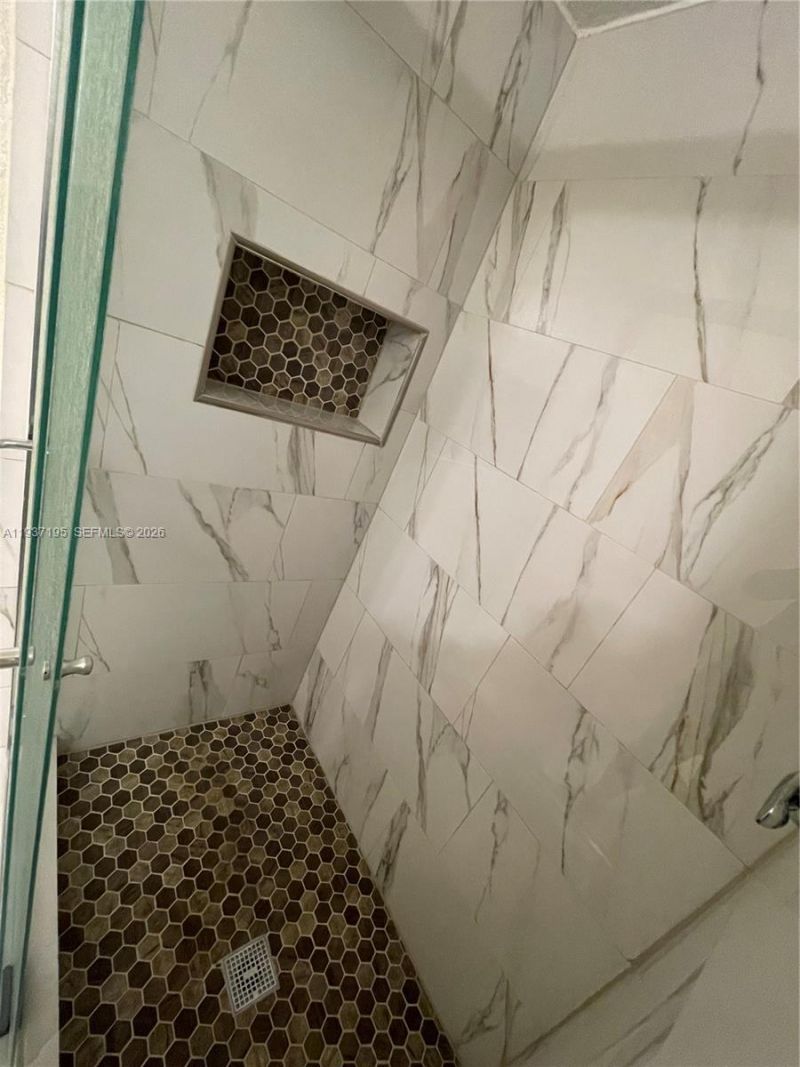 16240 Laurel Dr, Unit 101, Weston, FL 33326 Photo