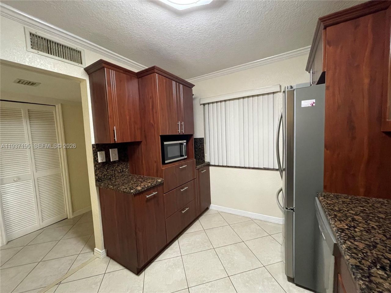 16240 Laurel Dr, Unit 101, Weston, FL 33326 Photo