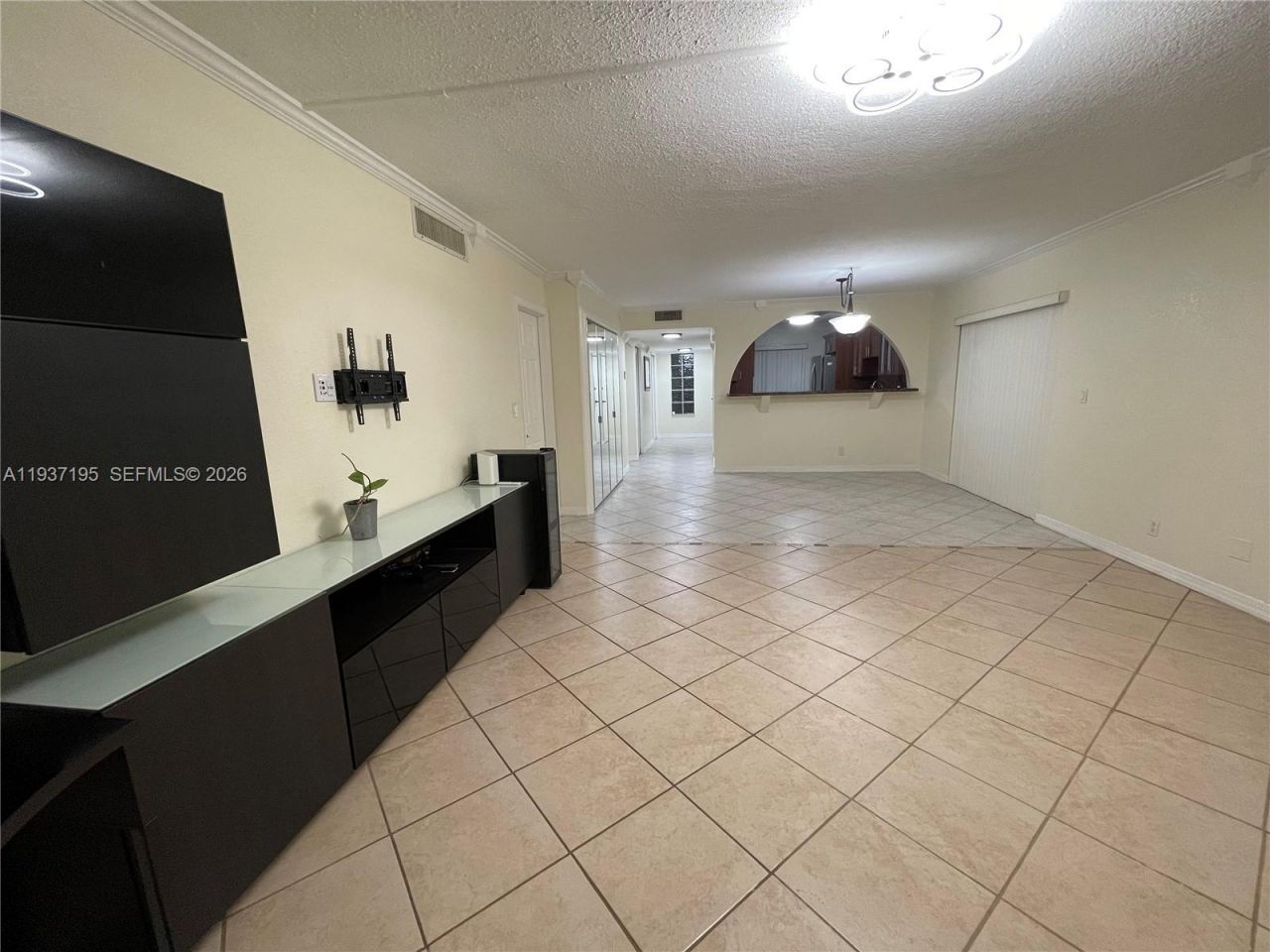 16240 Laurel Dr, Unit 101, Weston, FL 33326 Photo