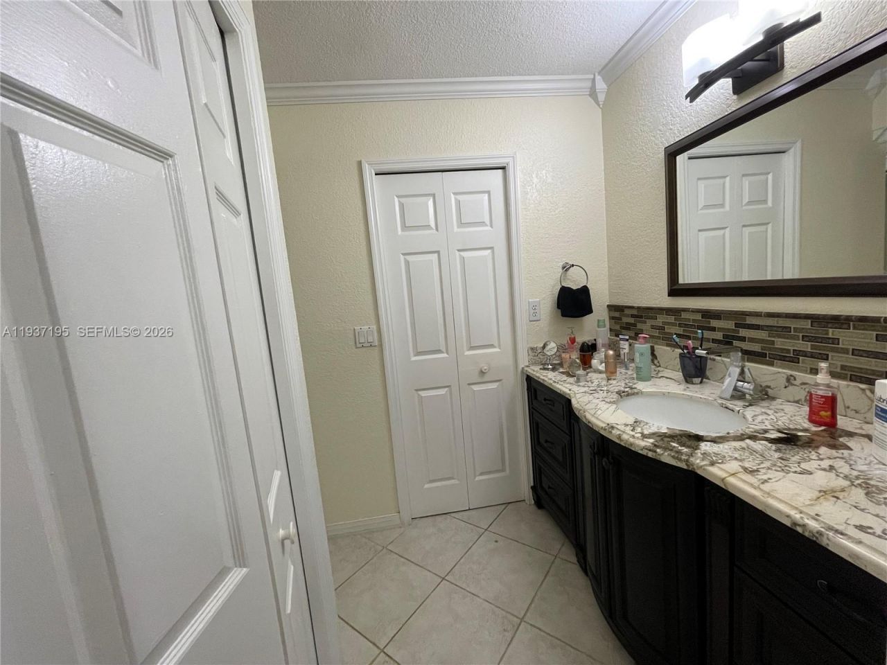 16240 Laurel Dr, Unit 101, Weston, FL 33326 Photo