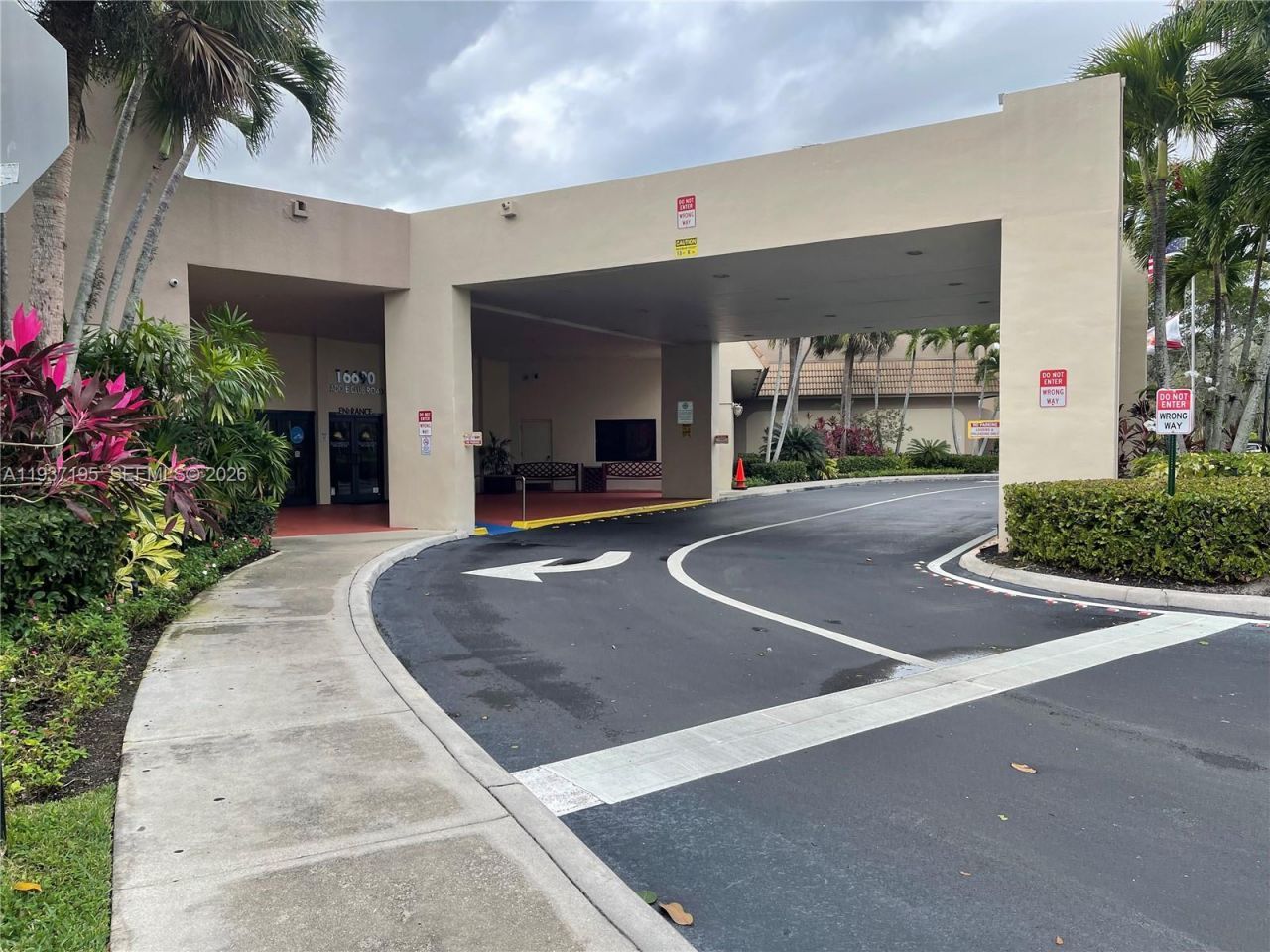 16240 Laurel Dr, Unit 101, Weston, FL 33326 Photo