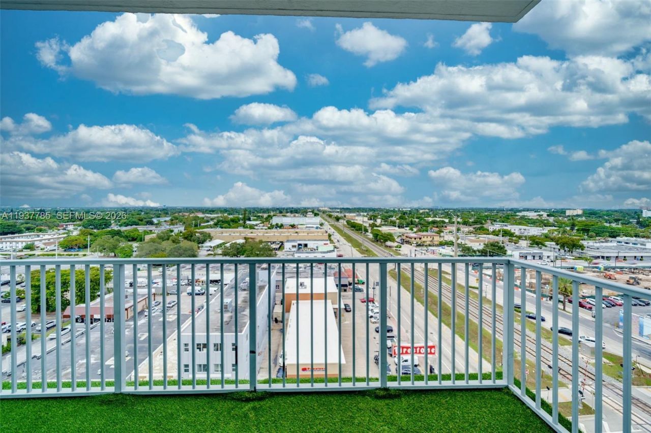 140 S Dixie Hwy, Unit 1007, Hollywood, FL 33020 Photo