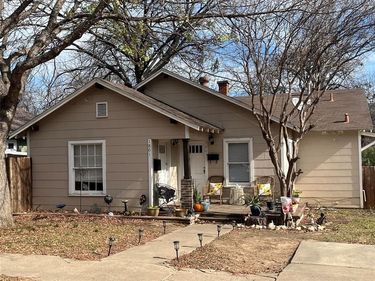 1801 Belle Place, Fort Worth, TX 76107