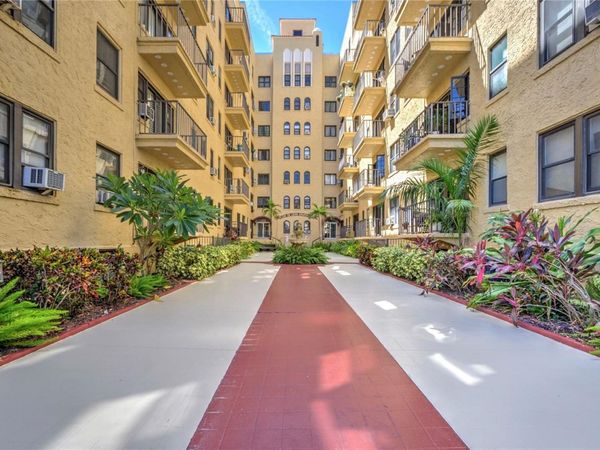 130 4TH AVENUE N, Unit 610, ST PETERSBURG, FL 33701