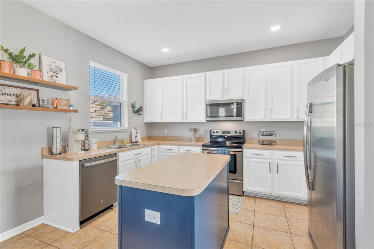 18345 Fish Loop, Land O Lakes, FL 34638 Photo