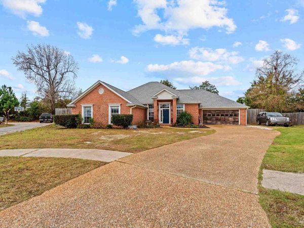 106 Hillview Cir, Panama City, FL 32405