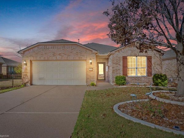 208 Bear Creek LN, Georgetown, TX 78633
