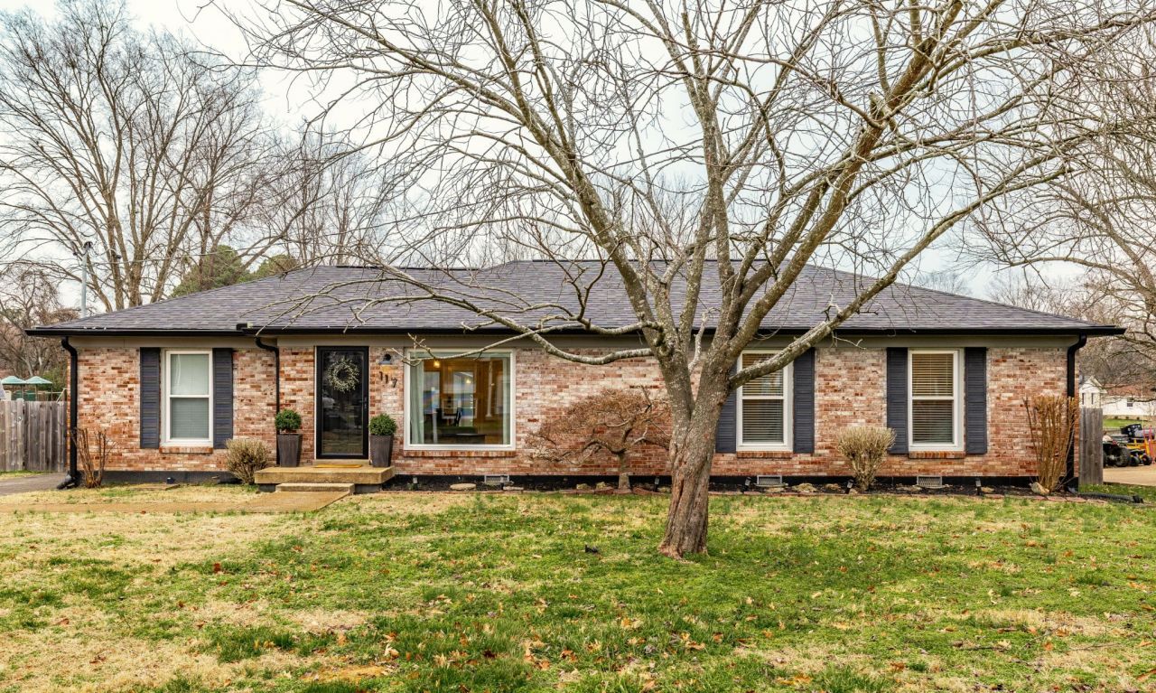 117 Maureen Dr, Hendersonville, TN 37075 Main Photo