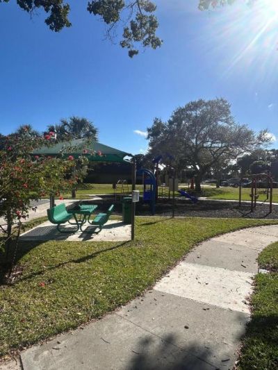 610 6th Court, Palm Beach Gardens, FL 33410 Photo