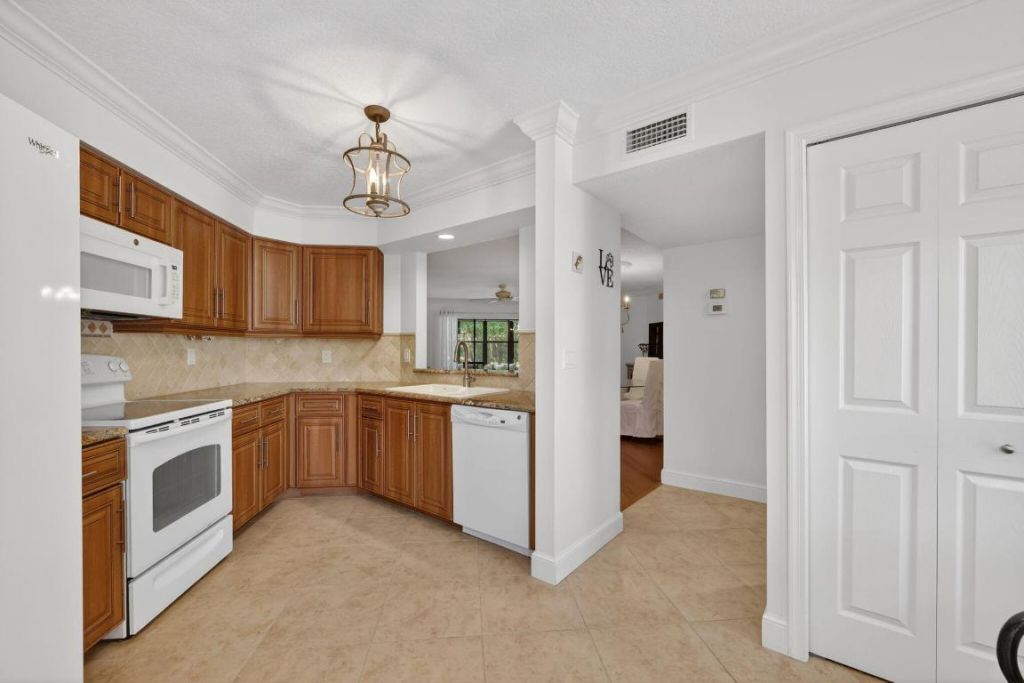3401 SE Martinique Trace, Unit 102, Stuart, FL 34997 Photo
