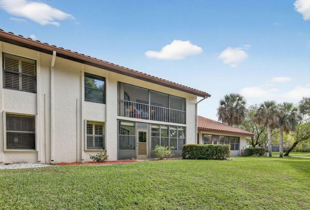 3401 SE Martinique Trace, Unit 102, Stuart, FL 34997 Photo