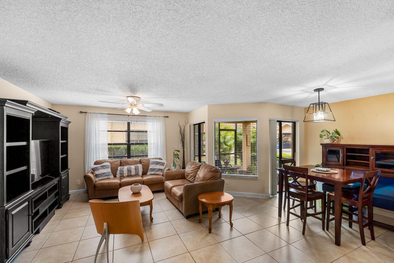 8427 Shadow Court, Unit 2, Coral Springs, FL 33071 Photo