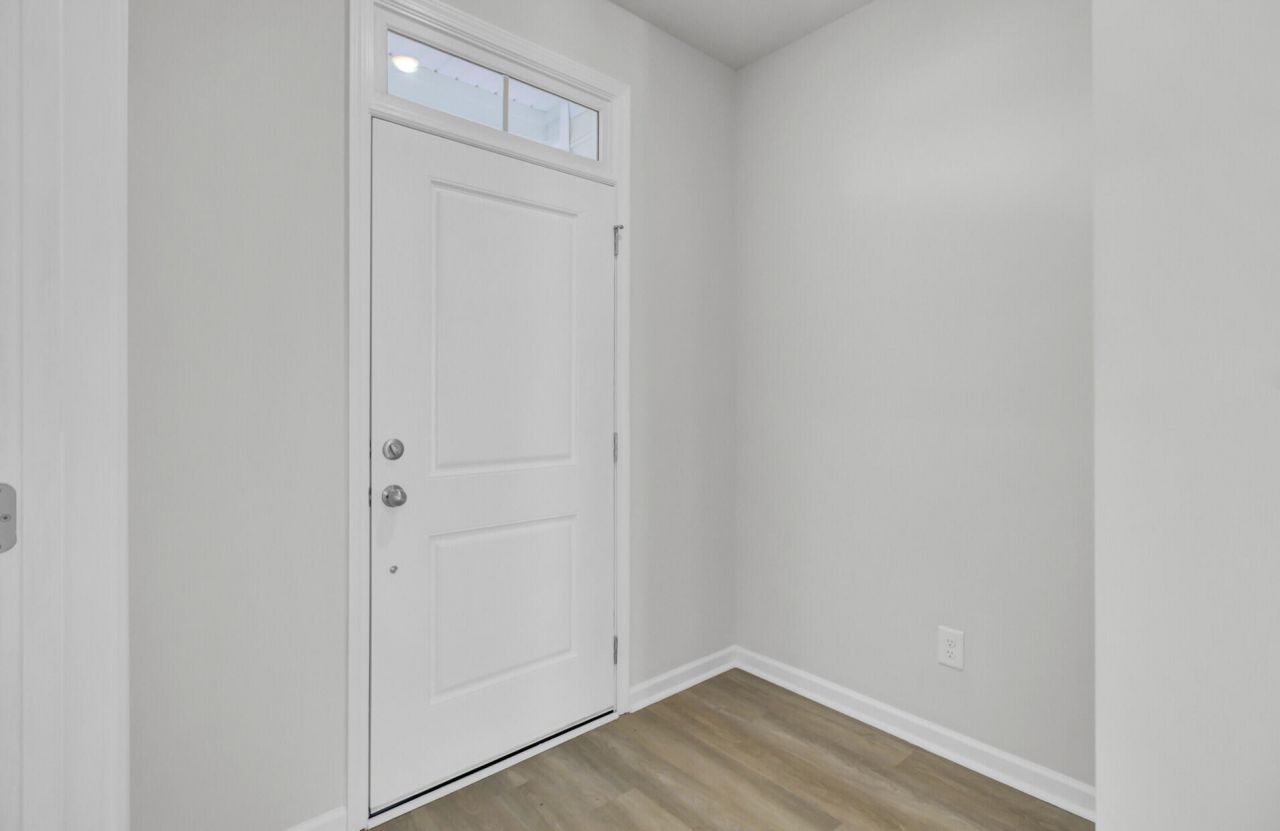 1471 Central Avenue Photo 4