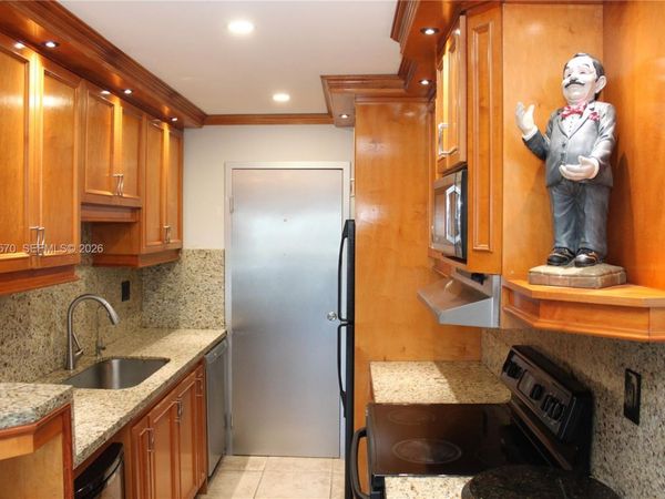 900 NE 18th Ave , Unit 801, Fort Lauderdale, FL 33304