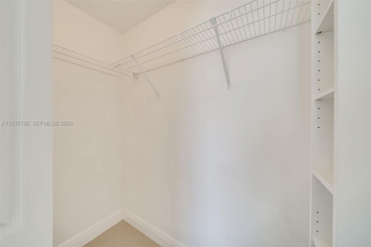 140 S Dixie Hwy , Unit 602, Hollywood, FL 33020 Photo