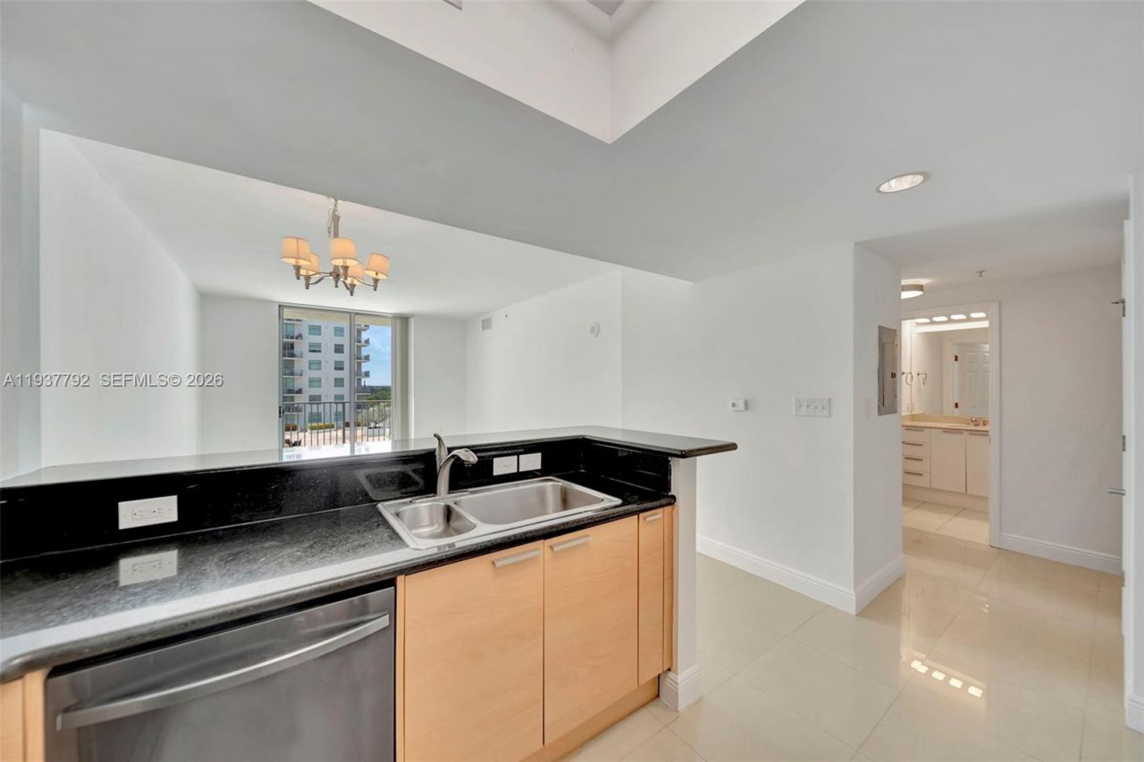 140 S Dixie Hwy , Unit 602, Hollywood, FL 33020 Photo