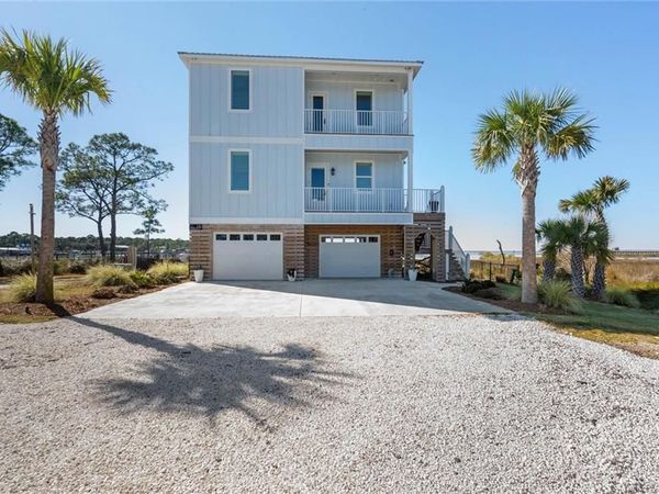 559 Lemoyne Drive, Dauphin Island, AL 36528