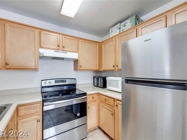 2983 Juniper Hills Boulevard , Unit 102, Las Vegas, NV 89142