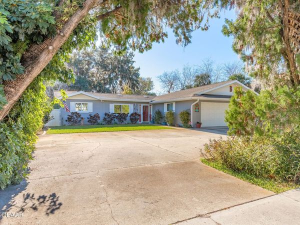 935 Big Tree Road, South Daytona, FL 32119