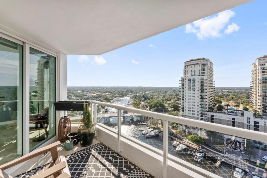 401 SW 4th Avenue, Unit 1706, Fort Lauderdale, FL 33315 Photo