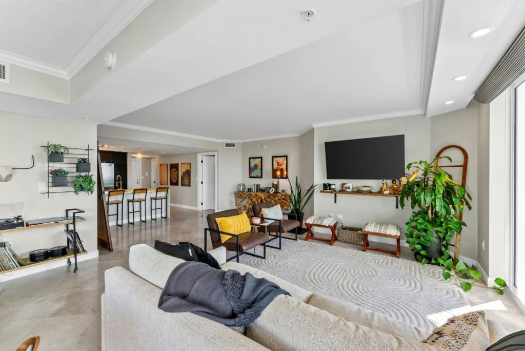 401 SW 4th Avenue, Unit 1706, Fort Lauderdale, FL 33315 Photo