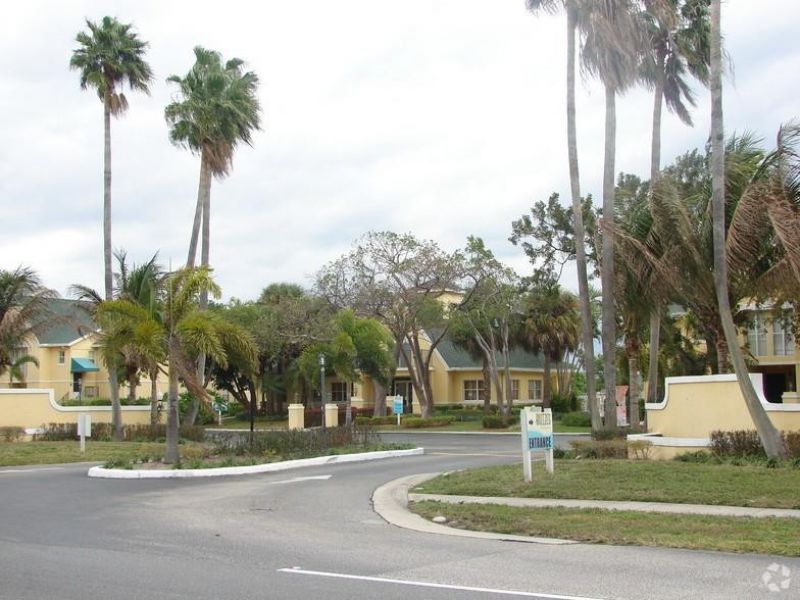 2823 N Course Drive, Unit 201, Pompano Beach, FL 33069 Photo