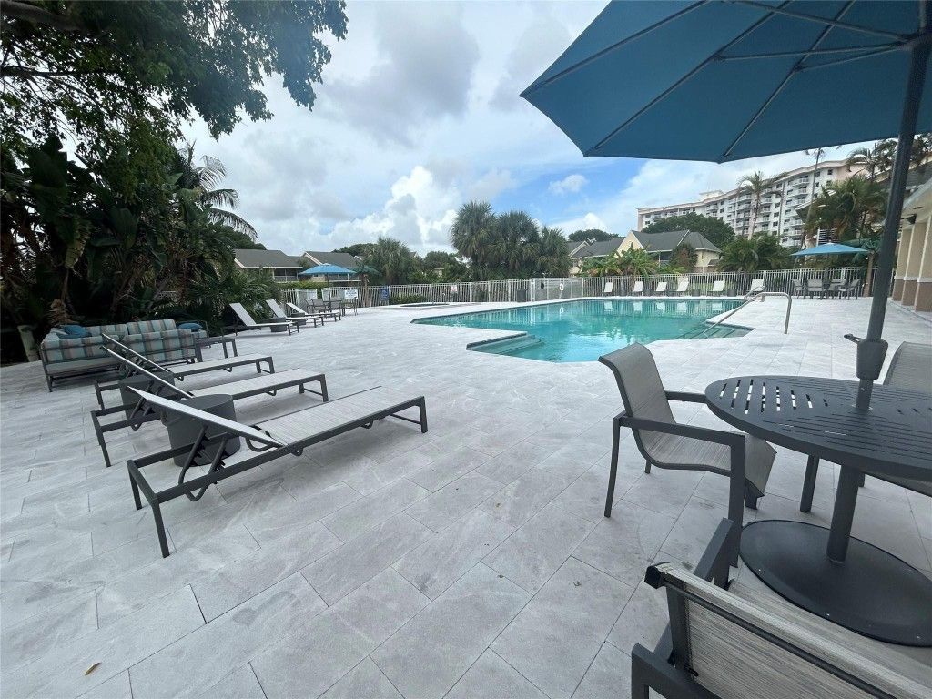 2823 N Course Drive, Unit 201, Pompano Beach, FL 33069 Photo