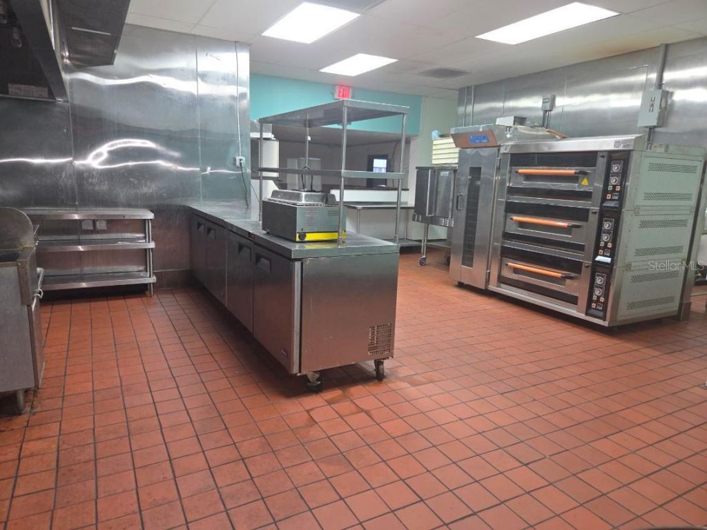 38201 10th Avenue, Zephyrhills, FL 33542 Photo