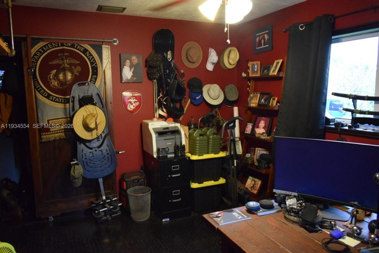 630 NE 165th St, Miami, FL 33162 Photo