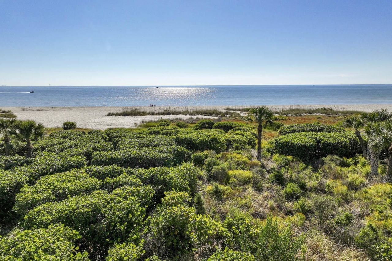 1785 Middle Gulf Dr, Unit A102, Sanibel, FL 33957 Photo