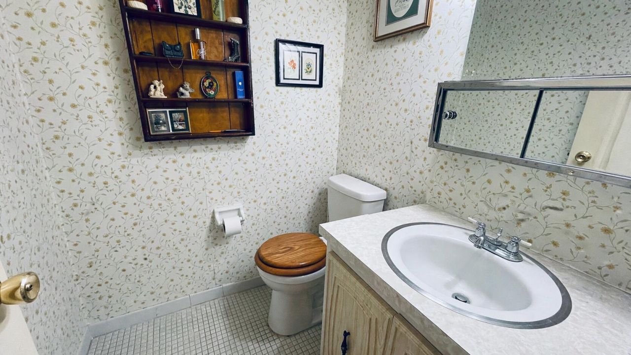 910 South Drive, Unit B, Delray Beach, FL 33445 Photo