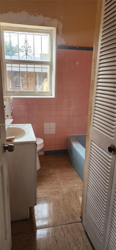 5428 NW 13th Ave, Miami, FL 33142 Photo