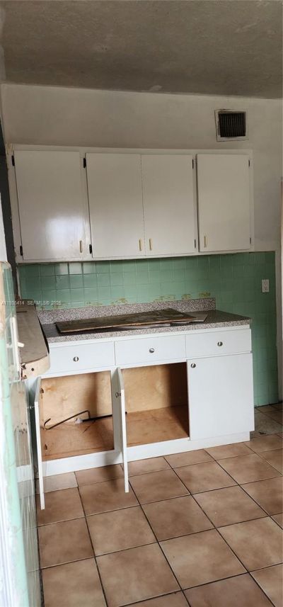 5428 NW 13th Ave, Miami, FL 33142 Photo