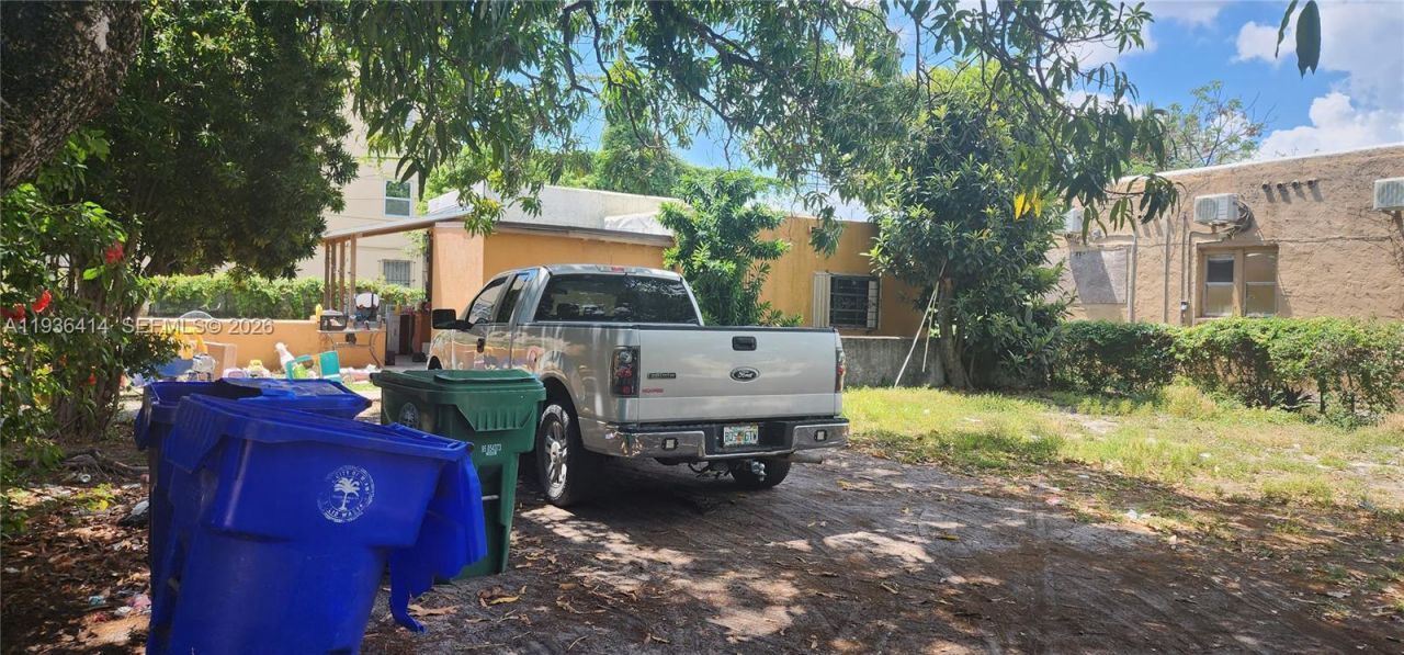 5428 NW 13th Ave, Miami, FL 33142 Photo