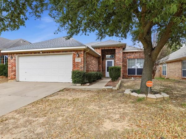 1209 Brownford Drive, Fort Worth, TX 76028