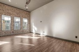 80 Shady Oak Ln. photo 4