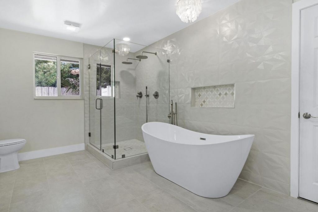 912 SE 8th Court, Deerfield Beach, FL 33441 Photo