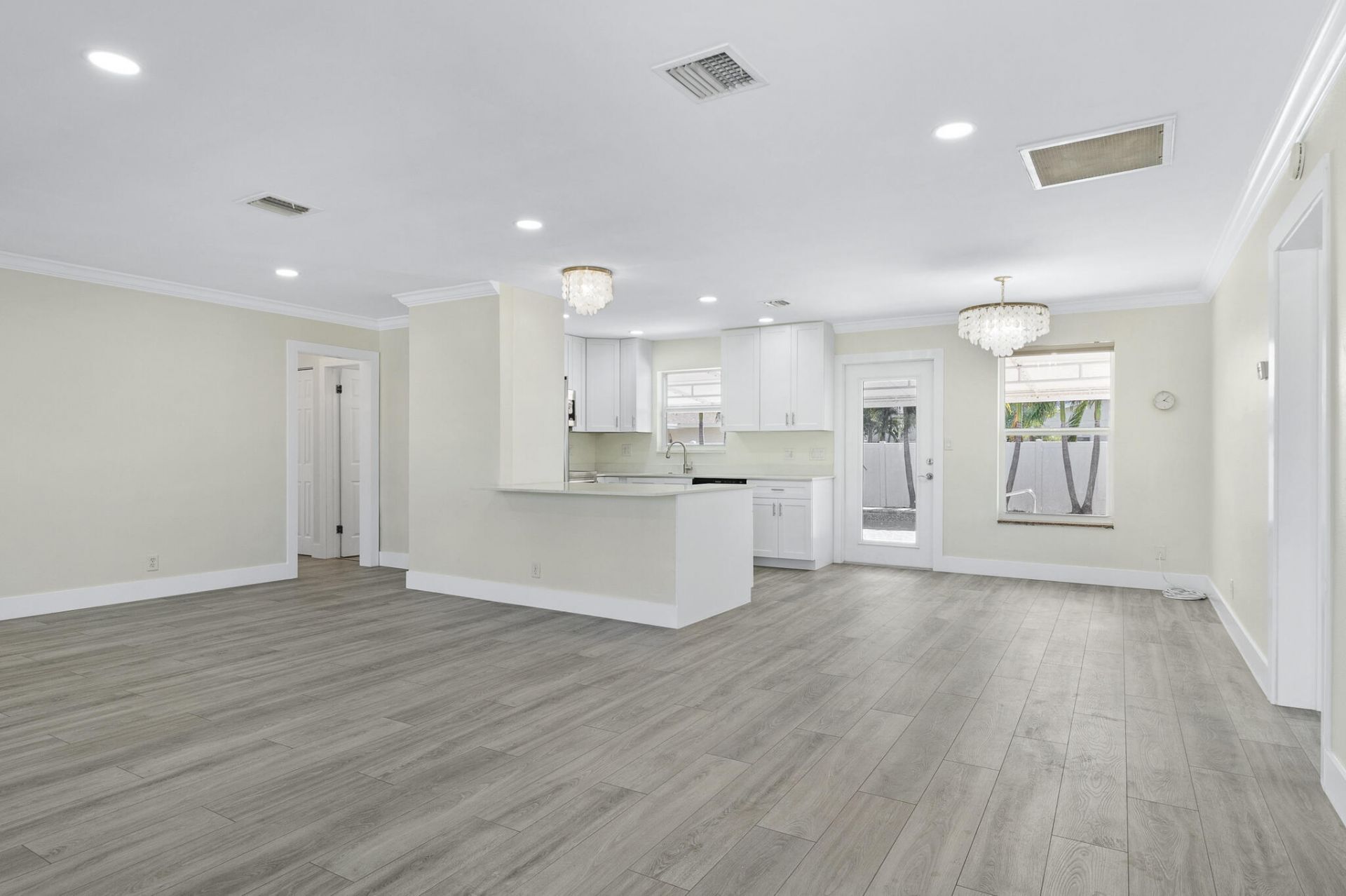 912 SE 8th Court, Deerfield Beach, FL 33441 Photo