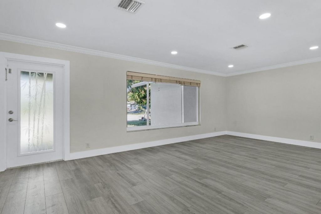 912 SE 8th Court, Deerfield Beach, FL 33441 Photo