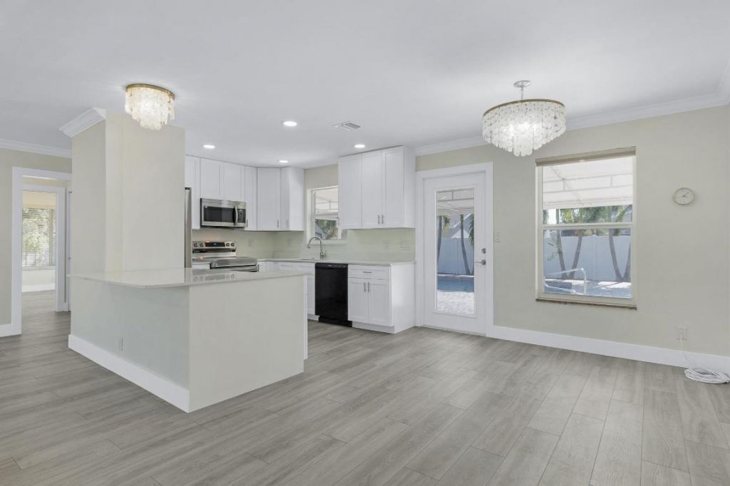 912 SE 8th Court, Deerfield Beach, FL 33441 Photo