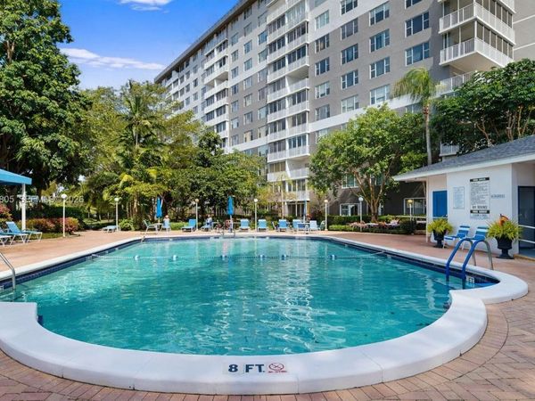 3850 Washington St, Unit 314, Hollywood, FL 33021