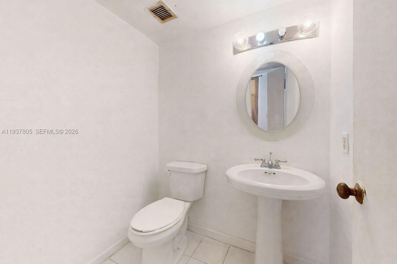 3850 Washington St, Unit 314, Hollywood, FL 33021 Photo