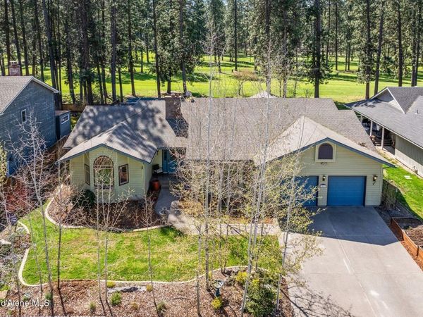 3867 W Fairway Dr, Coeur d'Alene, ID 83815