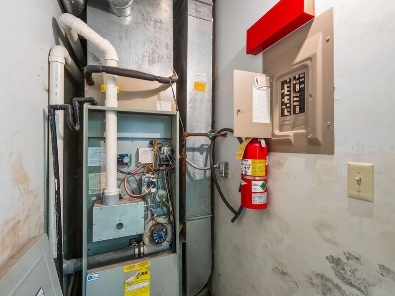 412 E River Street, Elyria, OH 44035 Photo 142