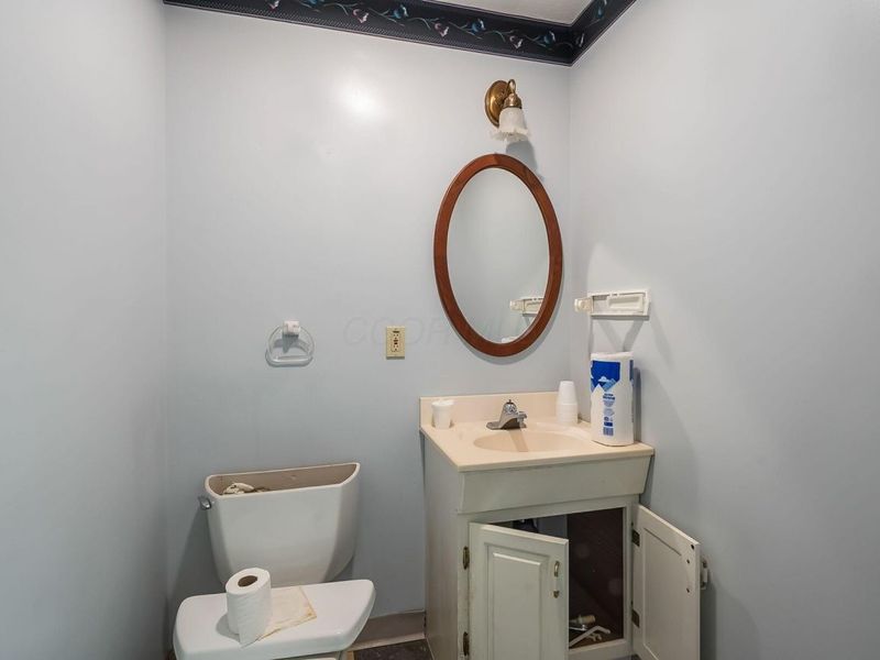 412 E River Street, Elyria, OH 44035 Photo 149