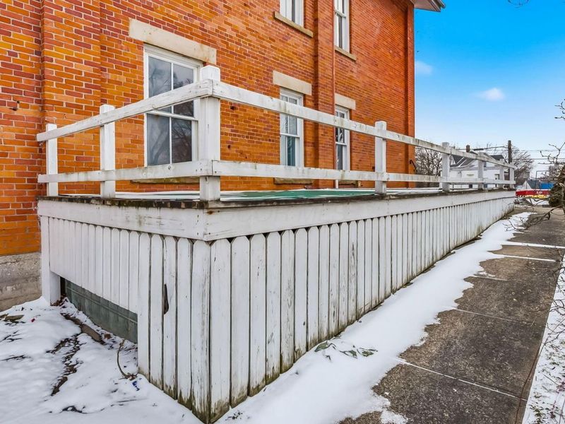 412 E River Street, Elyria, OH 44035 Photo 17