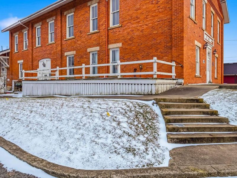 412 E River Street, Elyria, OH 44035 Photo 18