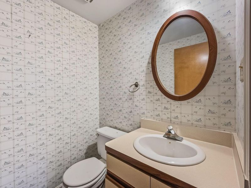 412 E River Street, Elyria, OH 44035 Photo 182