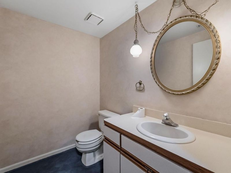 412 E River Street, Elyria, OH 44035 Photo 183