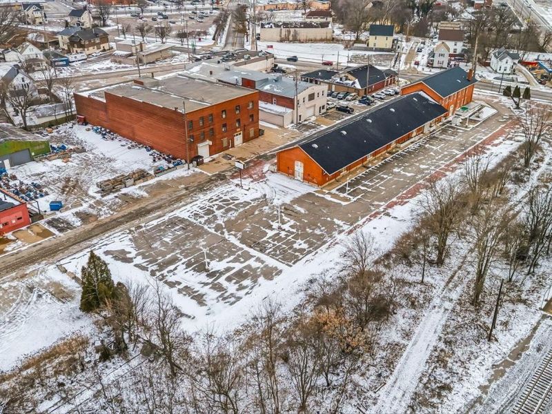 412 E River Street, Elyria, OH 44035 Photo 27